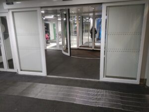 Easton ostoskärrysäleikkö